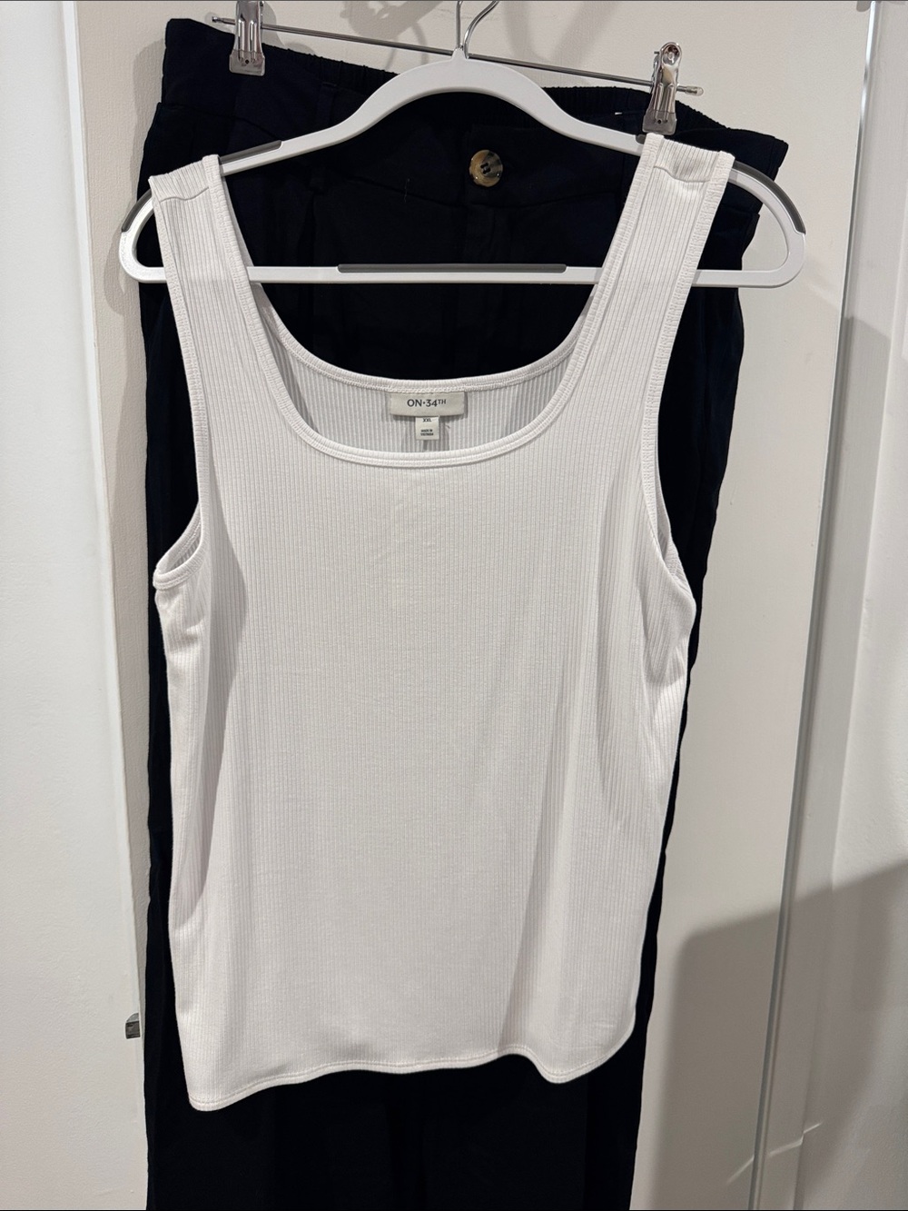 BNWT On 34th White Ribbed Tank Top XXl